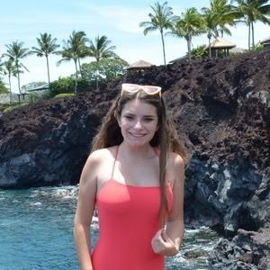 Meet your Posher, Ali